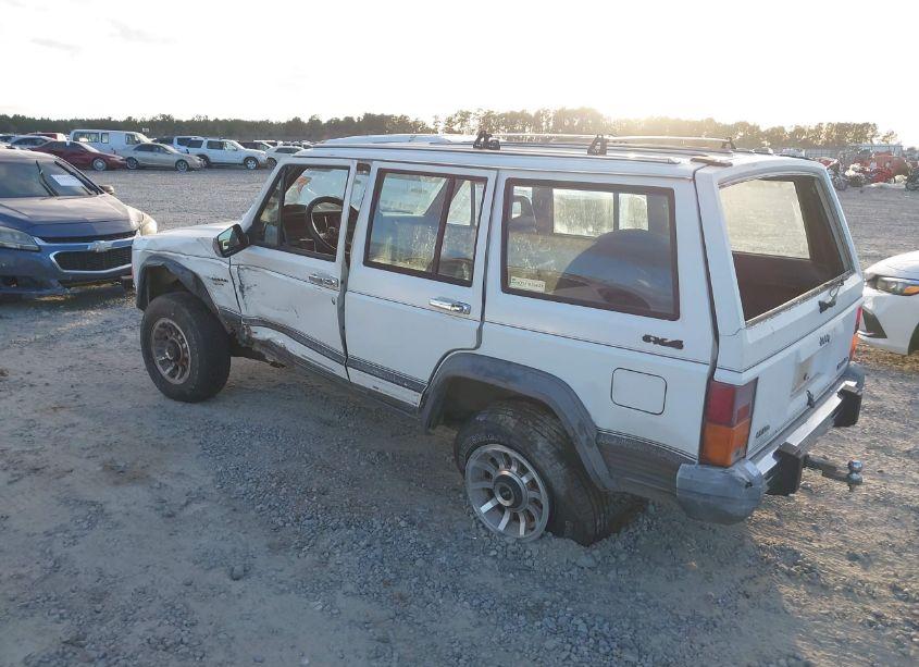 Photo 3 of 1988 Jeep Cherokee LAREDO (VIN 1JCMR7844JT143958)