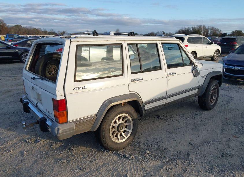 Photo 4 of 1988 Jeep Cherokee LAREDO (VIN 1JCMR7844JT143958)