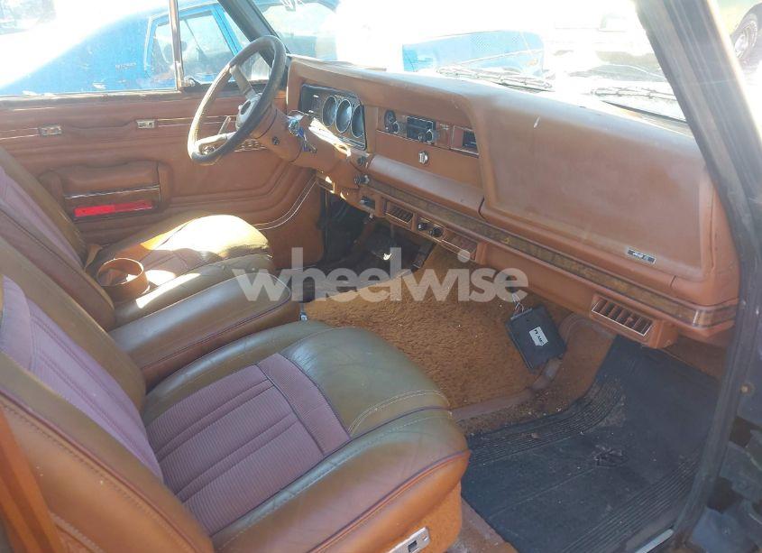 Photo 5 of 1983 Jeep Wagoneer N/A (VIN 1JCNJ15N5DT008983)