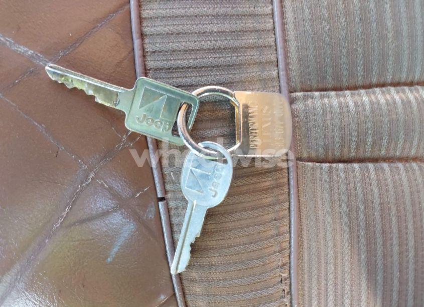 Photo 11 of 1985 Jeep Grand WAGONEER (VIN 1JCNJ15N6FT026637)