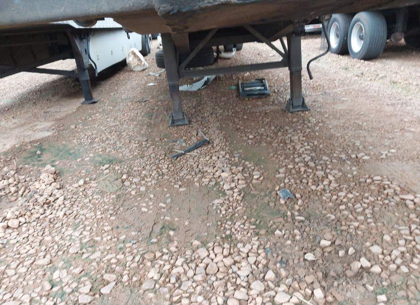 Photo 10 of 1994 Wabash National CORP WABASH NATIONAL CORP (VIN 1JJF48277RL213666)