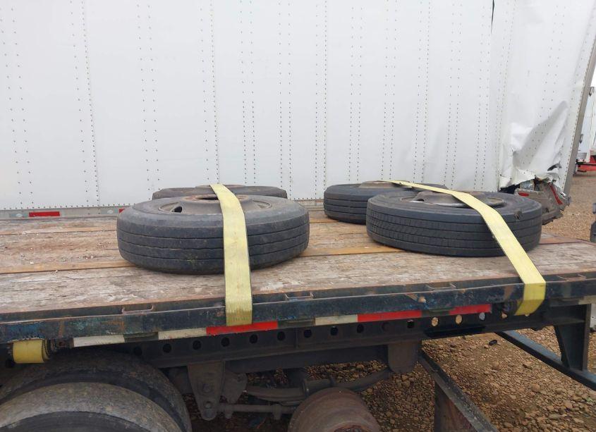 Photo 8 of 1994 Wabash National CORP WABASH NATIONAL CORP (VIN 1JJF48277RL213666)