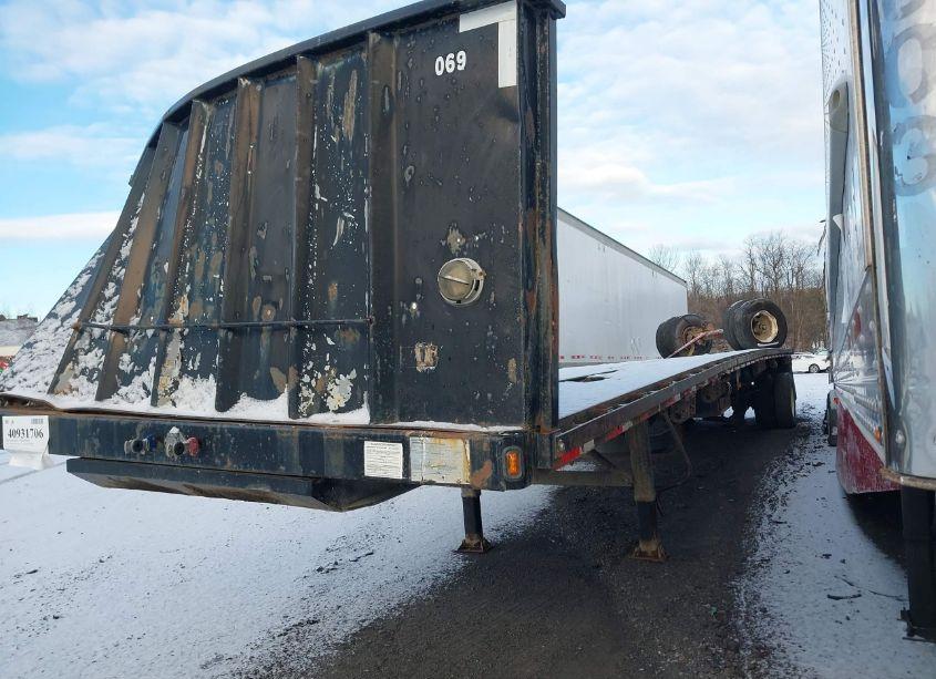 Photo 2 of 1998 Wabash National CORP TRAILER (VIN 1JJF482F4WS457915)