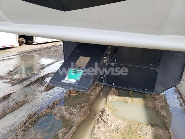 Photo 4 of 2021 HEARTLAND BIG HORN ELK RIDGE (VIN 1JJV281W97L060795)