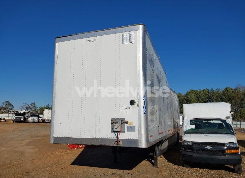 Photo 2 of 2017 Wabash National CORP 53' SEMI TRAILER (VIN 1JJV532D7HL973337)