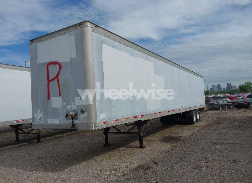 Photo 2 of 2002 Wabash National CORP UNKNOWN (VIN 1JJV532W82L799688)