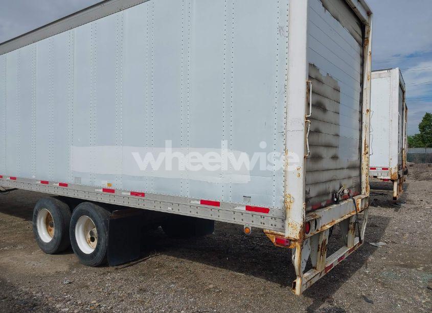 Photo 6 of 2002 Wabash National CORP UNKNOWN (VIN 1JJV532W82L799688)