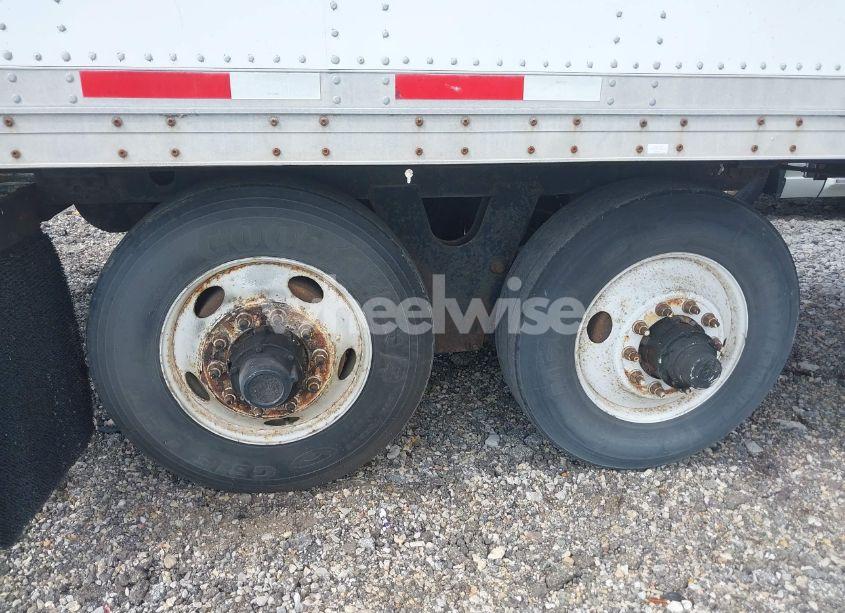 Photo 7 of 2002 Wabash National CORP WABASH NATIONAL CORP (VIN 1JJV532WX2L796016)