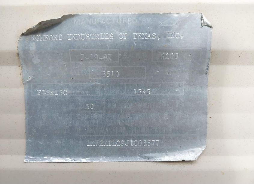 Photo 9 of 1988 Komfort 25' (VIN 1K72KTL29J1003577)