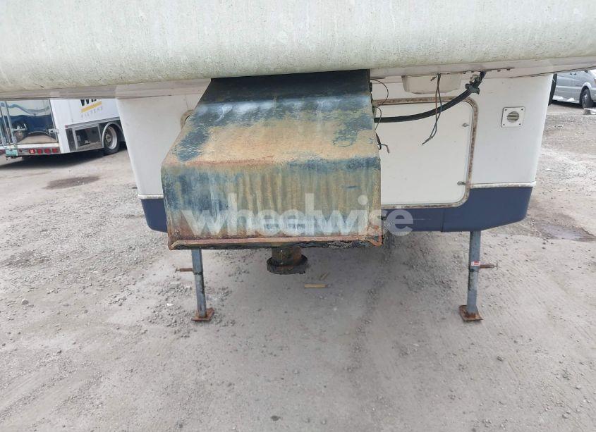 Photo 10 of 2001 Holiday Rambler PRESIDENTIAL TRAVEL TRAILER (VIN 1KB311J241E120815)