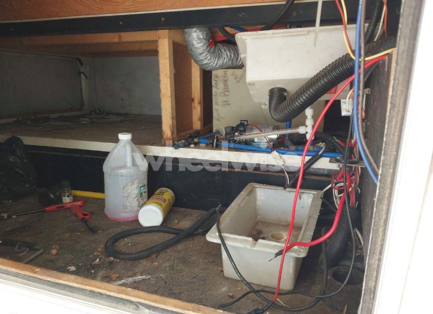 Photo 10 of 1999 Holiday Rambler ALUMASCAPE 5TH WHEEL TRAVEL TRAILER (VIN 1KB331H20XE105768)