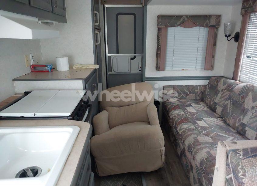 Photo 5 of 2000 Holiday Rambler TOY HAULER (VIN 1KT351F20Y2392217)