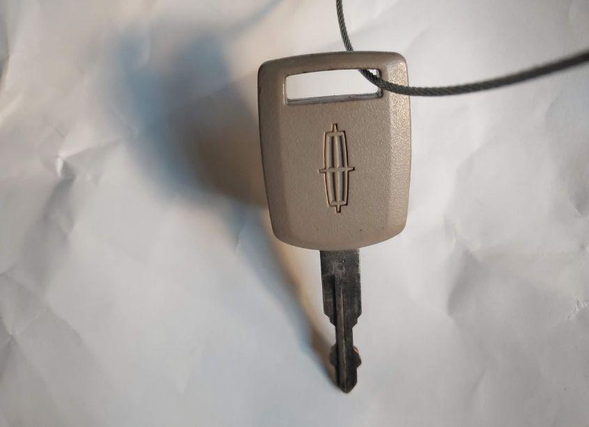 Photo 11 of 2007 Lincoln Town CAR EXECUTIVE (VIN 1L1FM88W07Y630471)