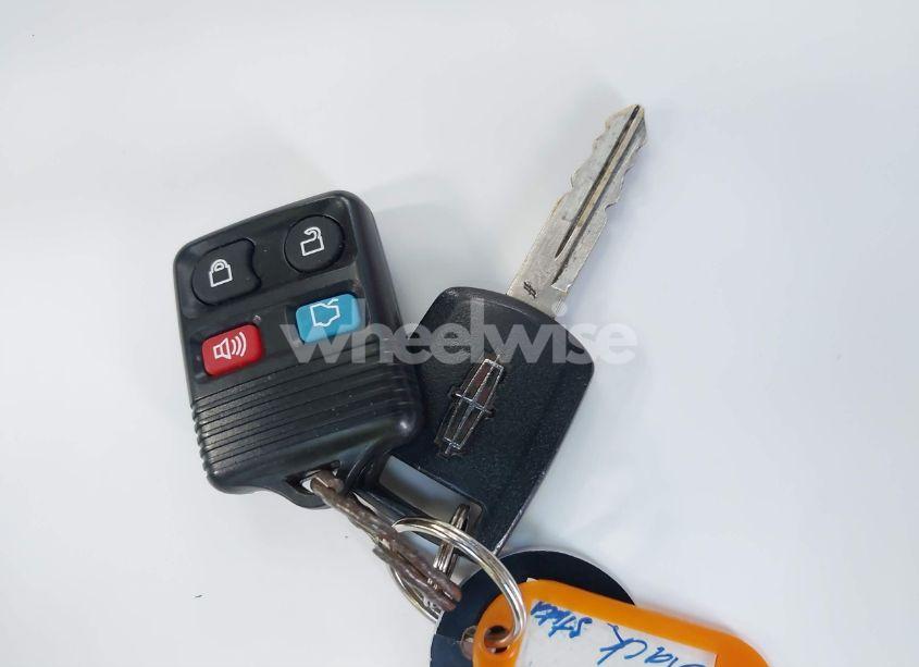 Photo 11 of 2007 Lincoln Town CAR EXECUTIVE (VIN 1L1FM88W37Y636698)