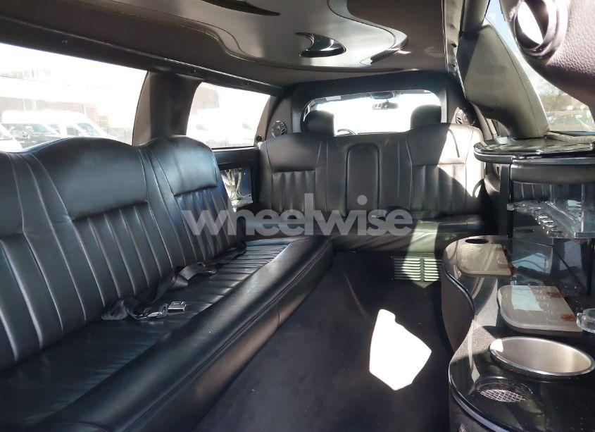 Photo 13 of 2007 Lincoln Town CAR EXECUTIVE (VIN 1L1FM88W37Y636698)