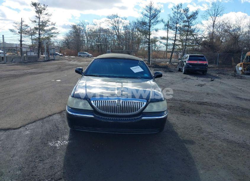 Photo 6 of 2007 Lincoln Town CAR EXECUTIVE (VIN 1L1FM88W37Y636698)