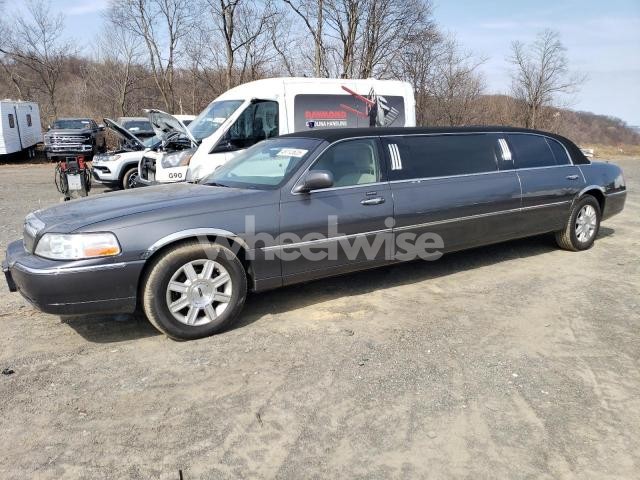 Photo 13 of 2007 LINCOLN TOWN CAR EXECUTIVE (VIN 1L1FM88W67Y638140)