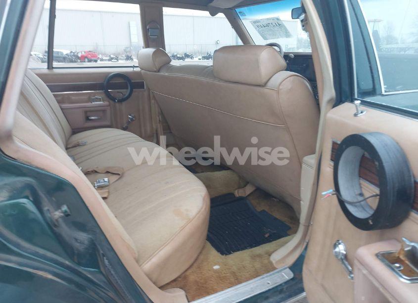 Photo 8 of 1977 Chevrolet Impala (VIN 1L69U7J113638)