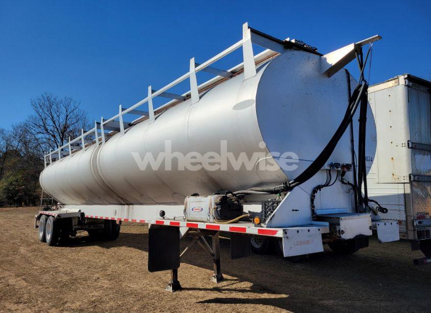 2010 Ledwell Feed TRAILER (VIN 1L9AC32C9AL033027) main photo