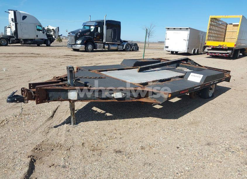 Photo 2 of 2015 Trailer Load TECHNOLOGY (VIN 1L9BL1826FM448119)