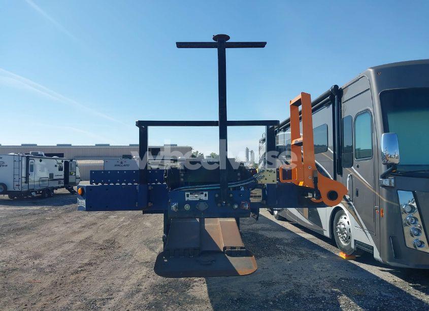 Photo 11 of 2014 Landoll Corp LOWBED (VIN 1LH343RG6E1021096)