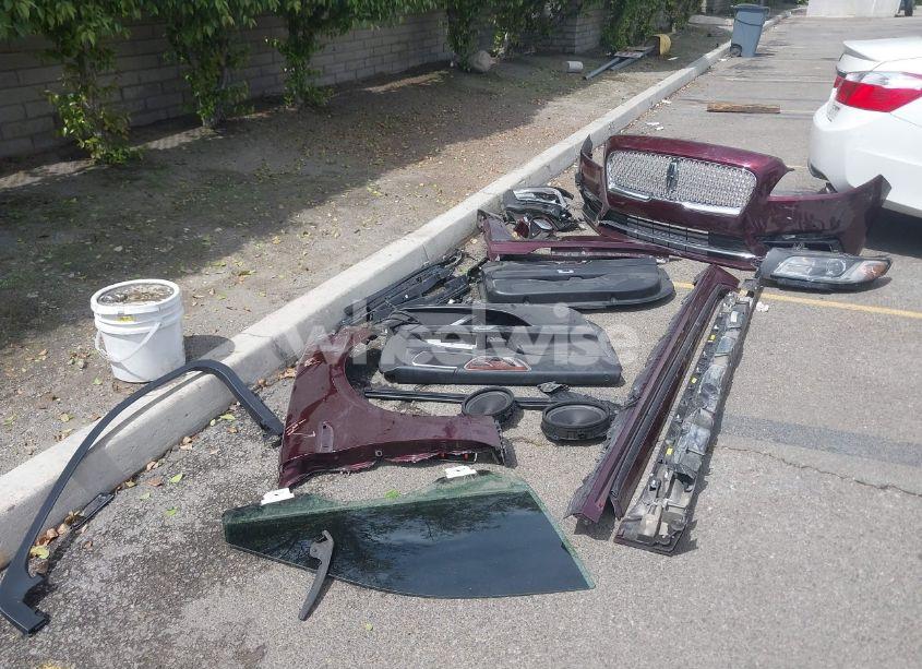 Photo 12 of 2019 Lincoln Continental SELECT (VIN 1LN6L9SK5K5600535)