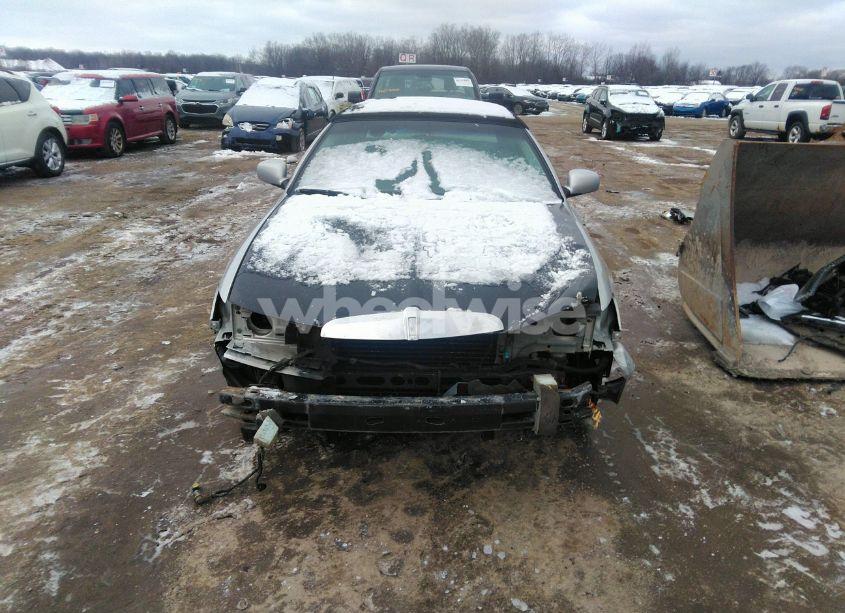 Photo 12 of 1998 Lincoln Town CAR SIGNATURE (VIN 1LNFM82WXWY699044)