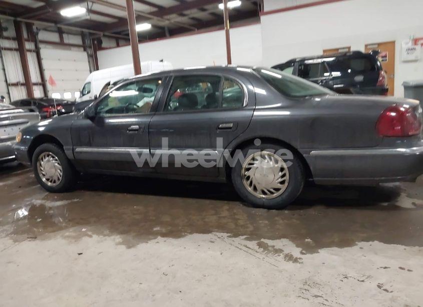 Photo 14 of 1998 Lincoln Continental (VIN 1LNFM97V0WY664194)