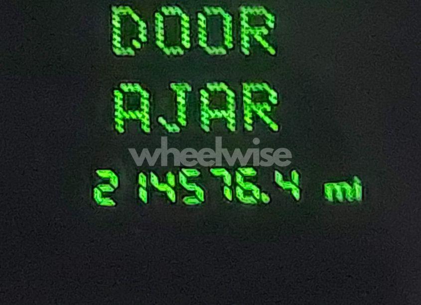 Photo 15 of 1998 Lincoln Continental (VIN 1LNFM97V0WY664194)