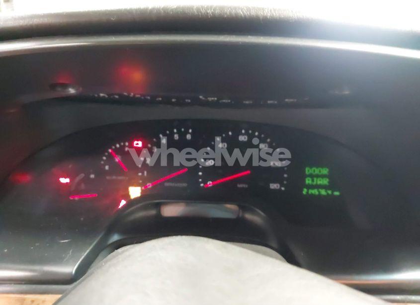 Photo 7 of 1998 Lincoln Continental (VIN 1LNFM97V0WY664194)