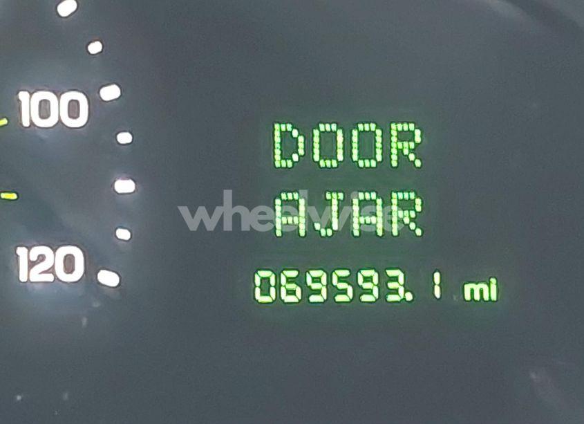 Photo 16 of 1998 Lincoln Continental (VIN 1LNFM97V1WY680341)