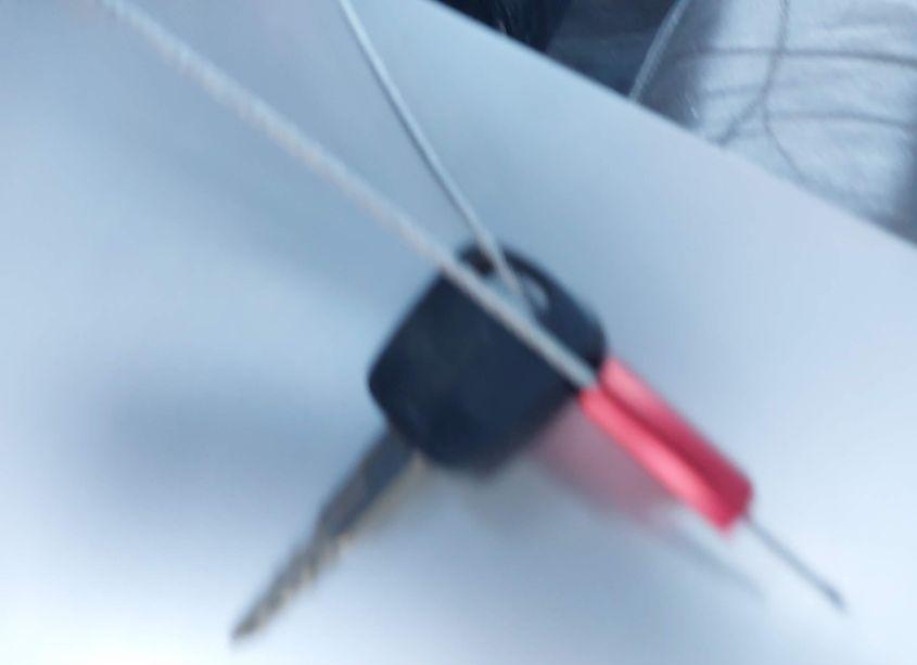 Photo 11 of 1998 Lincoln Continental (VIN 1LNFM97V3WY742645)