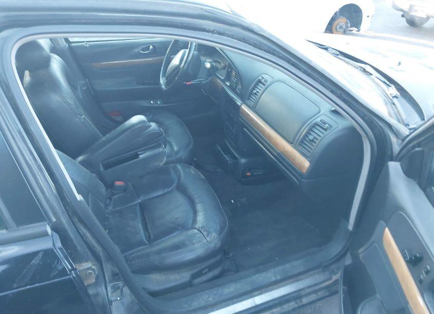 Photo 5 of 1998 Lincoln Continental (VIN 1LNFM97V3WY742645)