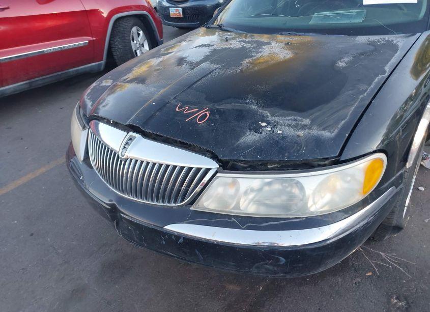 Photo 6 of 1998 Lincoln Continental (VIN 1LNFM97V3WY742645)