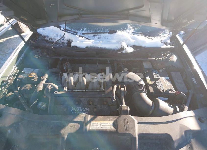 Photo 10 of 1998 Lincoln Continental (VIN 1LNFM97V4WY713283)