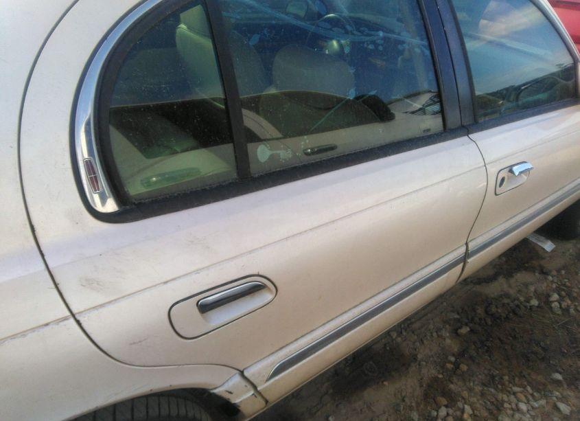 Photo 14 of 1998 Lincoln Continental (VIN 1LNFM97V5WY656365)