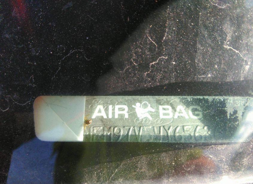 Photo 9 of 1998 Lincoln Continental (VIN 1LNFM97V5WY656365)