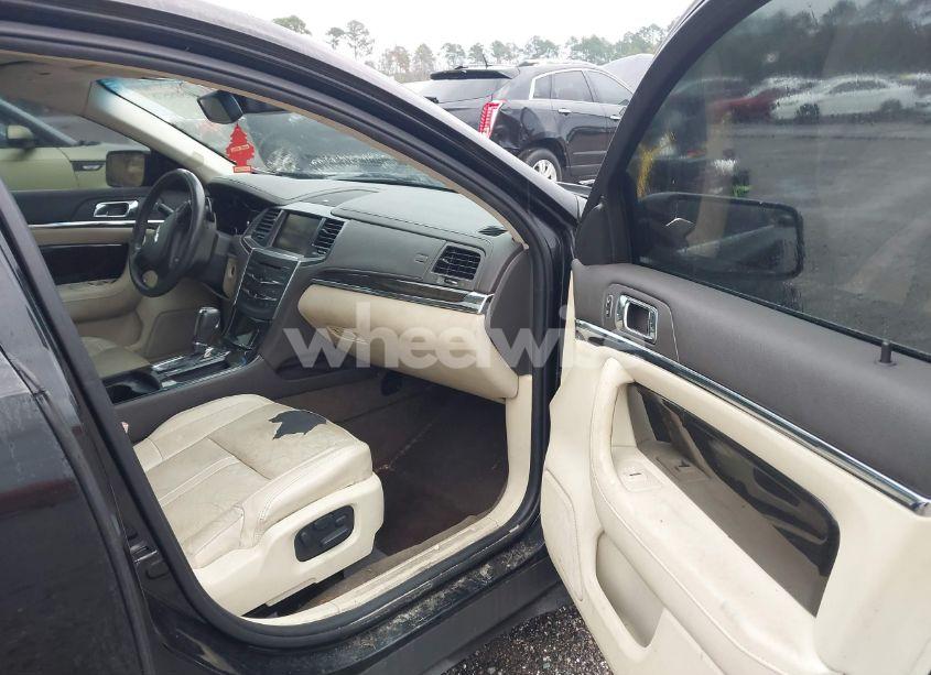 Photo 5 of 2013 Lincoln Mks (VIN 1LNHL9DK9DG604858)