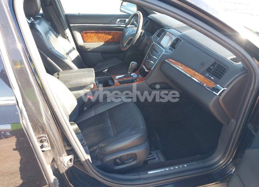 Photo 5 of 2016 Lincoln Mks (VIN 1LNHL9DKXGG600743)