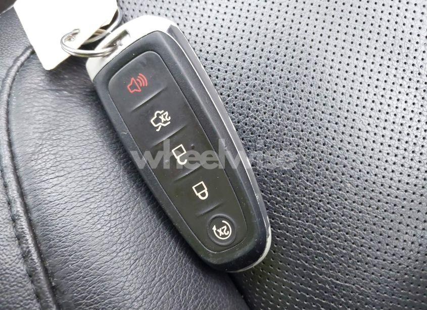 Photo 11 of 2016 Lincoln Mks (VIN 1LNHL9EK0GG603200)