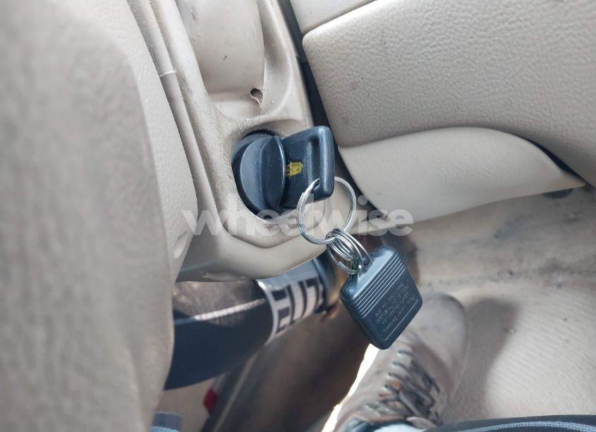 Photo 11 of 2006 Lincoln Town CAR SIGNATURE (VIN 1LNHM81V16Y625321)