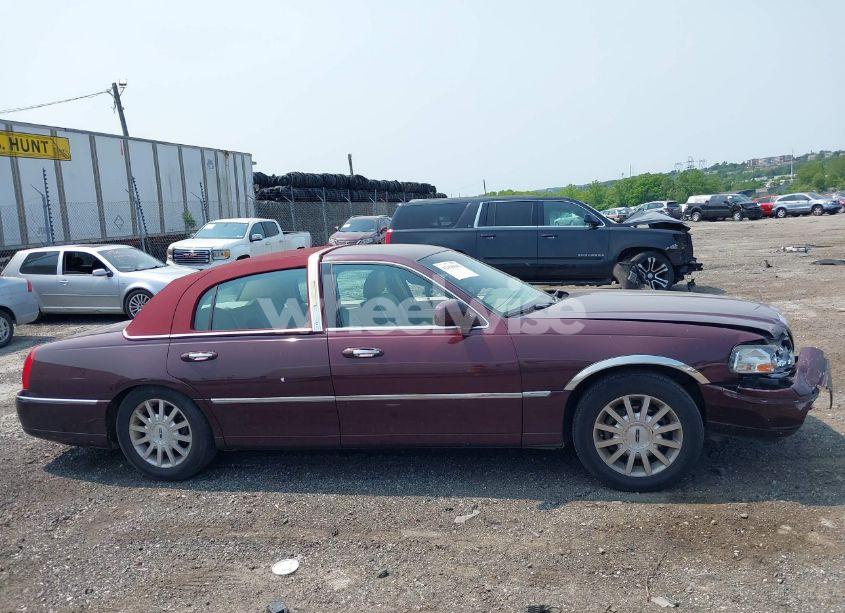 Photo 14 of 2006 Lincoln Town CAR SIGNATURE (VIN 1LNHM81V16Y625321)