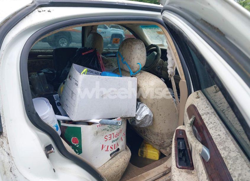 Photo 8 of 2006 Lincoln Town CAR SIGNATURE (VIN 1LNHM81V16Y649473)