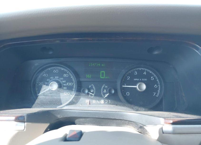 Photo 7 of 2006 Lincoln Town CAR SIGNATURE (VIN 1LNHM81V26Y646419)