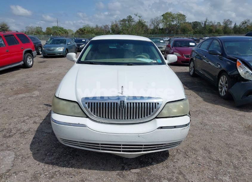 Photo 13 of 2007 Lincoln Town CAR SIGNATURE (VIN 1LNHM81V67Y605051)