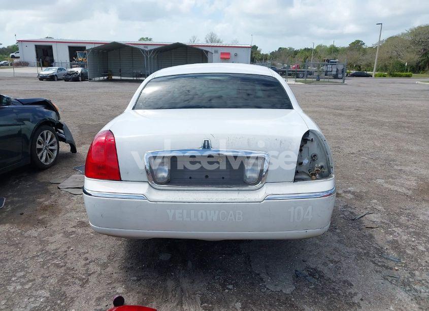 Photo 17 of 2007 Lincoln Town CAR SIGNATURE (VIN 1LNHM81V67Y605051)