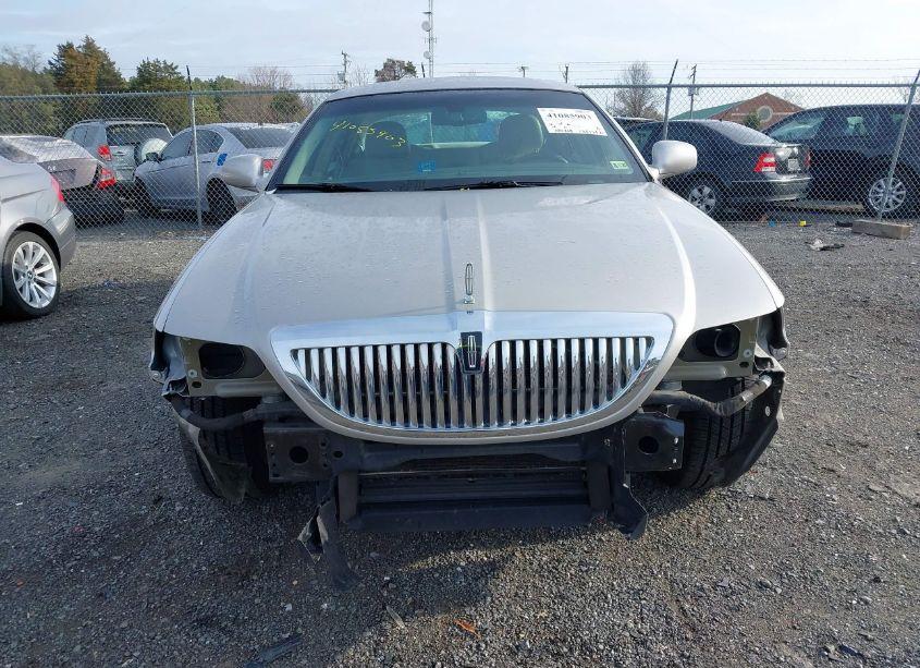 Photo 6 of 2006 Lincoln Town CAR SIGNATURE (VIN 1LNHM81V86Y629463)