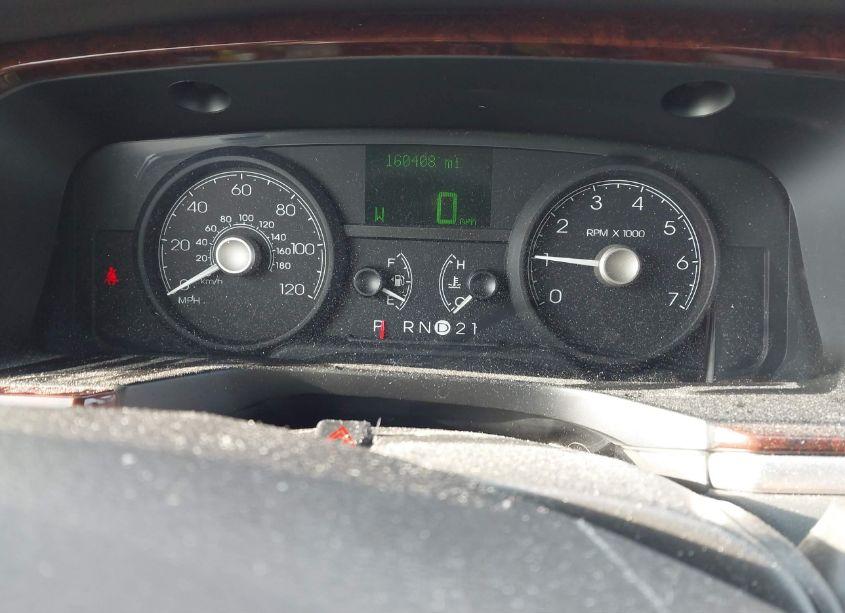 Photo 7 of 2006 Lincoln Town CAR SIGNATURE (VIN 1LNHM81V86Y629463)