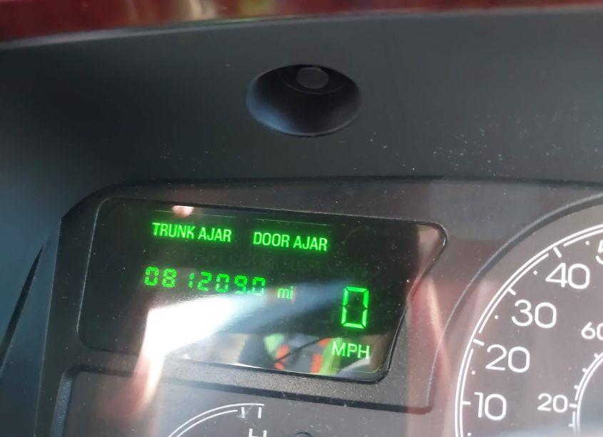 Photo 15 of 2004 Lincoln Town CAR SIGNATURE (VIN 1LNHM81W04Y614624)