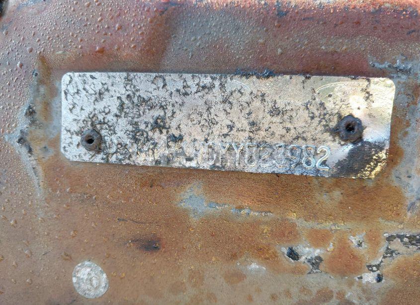 Photo 9 of 2000 Lincoln Town CAR EXECUTIVE (VIN 1LNHM81W0YY823982)